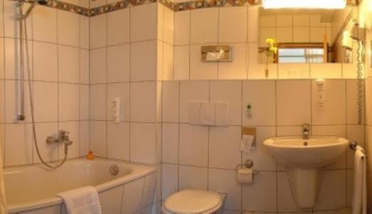 Hotel Stadt Naumburg Νάουμπουργκ Δωμάτιο φωτογραφία